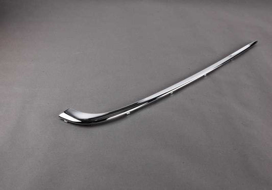 Right molding OEM 51128125434 for BMW E38. Genuine BMW.