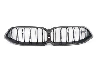 Rejilla delantera M Performance carbono OEM 51712462821 para BMW F91, F92, F93 M8 Competition. Mejora estética con logotipo M8. Sustituye la pieza original de serie. Original BMW.