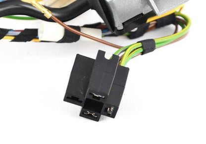 Interruttore intermittente, luci corte e lunghe OEM 61311368258 per BMW E28. BMW originale.