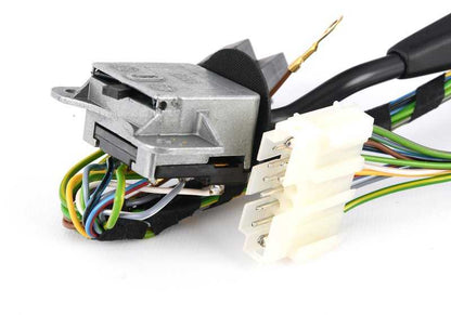 Interruttore intermittente, luci corte e lunghe OEM 61311368258 per BMW E28. BMW originale.
