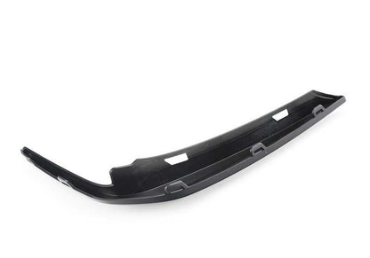 Embellecedor lateral derecho OEM 51118064980 para BMW G30 y G31. Original BMW.