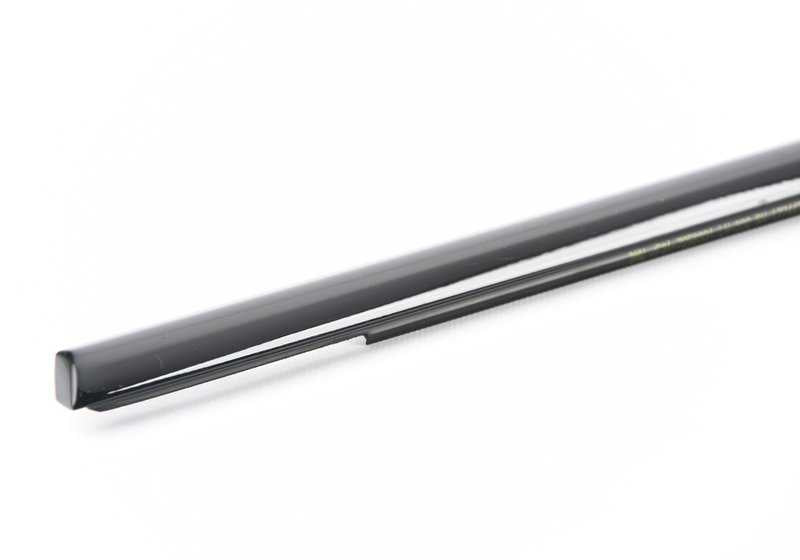 Joint du canal extérieur de la porte arrière gauche pour la série BMW 3 F31, F31N (OEM 51357260535). BMW d'origine