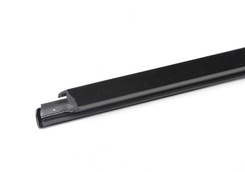 Joint du canal extérieur de la porte arrière gauche pour la série BMW 3 F31, F31N (OEM 51357260535). BMW d'origine