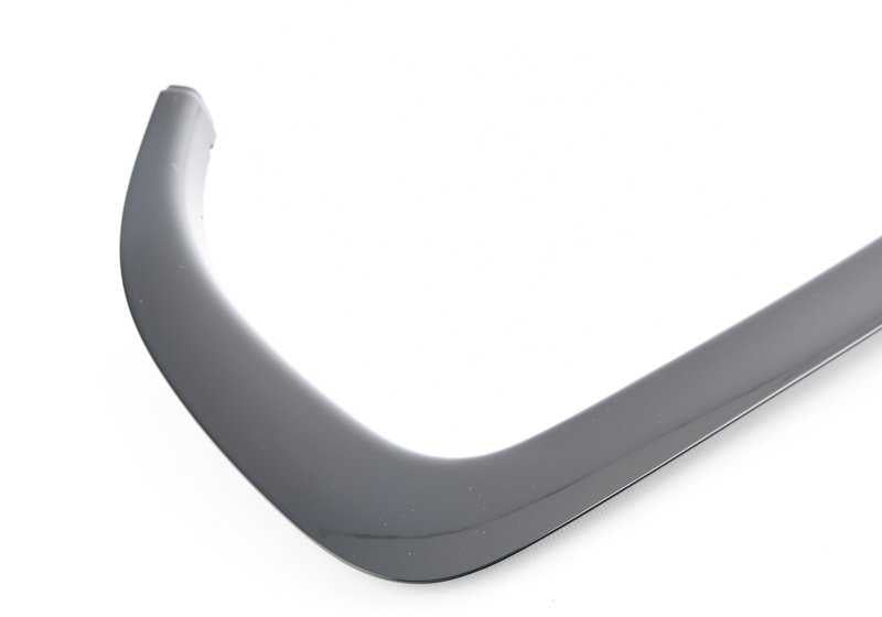 Moldura marco lateral izquierda OEM 51337263239 para BMW F31 (316d). Acabado en negro brillante. Original BMW.