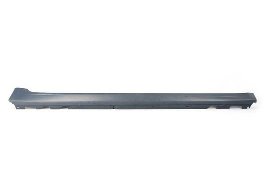 Cubierta lateral de estribo derecha imprimada OEM 51778073134 para BMW F90 (M5, M5 CS) y G30 (518d). Original BMW.