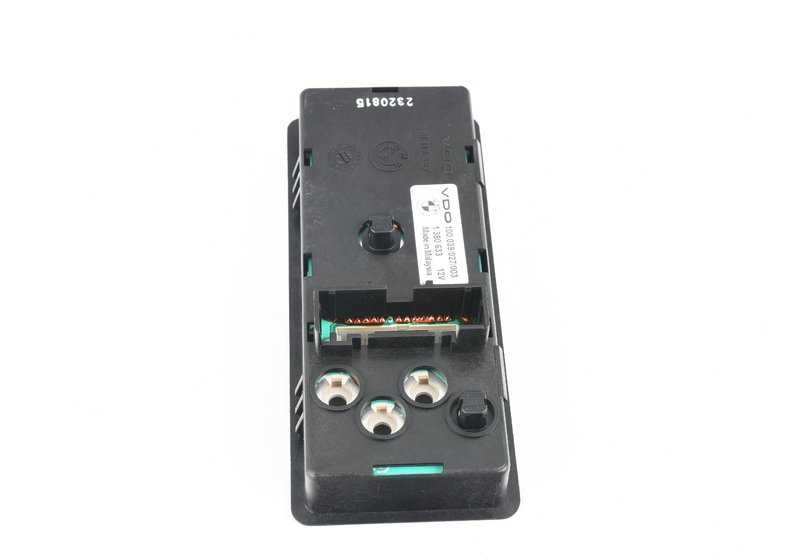 OEM verification unit 62141375750 for BMW E30 320i and 325i (1986–1993). Compatible only with automatic versions. Original BMW.