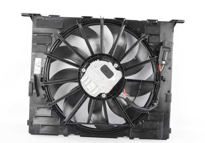 Carcasa con ventilador del radiador OEM 17427953399 para BMW G30, G31, G32, G11, G12, G14, G15, G16. Original BMW.