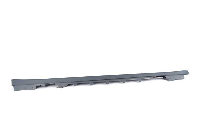 Moldura lateral derecha imprimada OEM 51777374614 para BMW F36. Original BMW.
