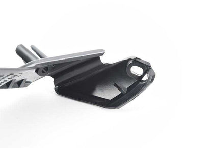 Placa de soporte guía del cinturón izquierda OEM 52107053849 para BMW E85, E86. Original BMW.