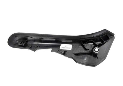 Tapa canaleta agua derecha OEM 63218493822 para BMW F90 M5, M5 CS y G30 518d, 520d, 520d xDrive. Compatible con modelos fabricados entre 2020 y 2023. Pieza original BMW.