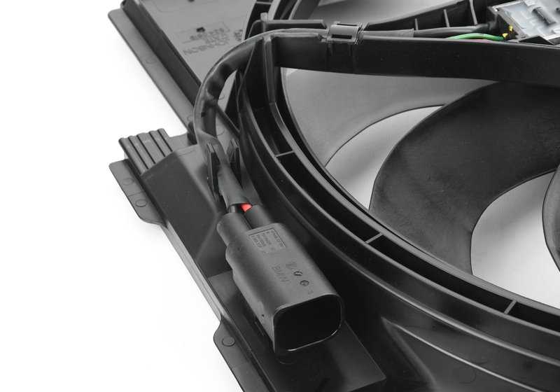 Carcasa de ventilador con ventilador para BMW F20, F21, F22, F23, F30, F31, F34, F35, F32, F33, F36 (OEM 17428641963). Original BMW