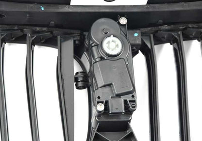 Compuerta superior de aire OEM 51138091760 para BMW G11, G12. Pieza original BMW.