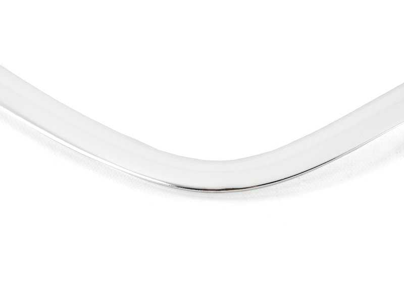 Marco embellecedor izquierdo OEM 51311846383 para BMW E23. Original BMW.