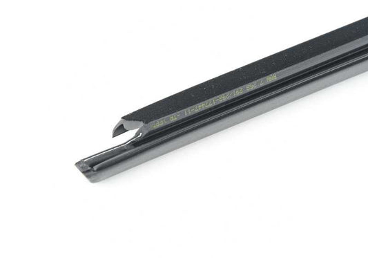 Sellado exterior de puerta trasera izquierda OEM 51357258291 para BMW F31. Original BMW.