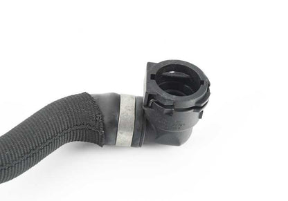 Manguera del radiador de refrigerante OEM 17128614881 para BMW F07, F10, F11, F06, F12, F13, F01, F02. Original BMW.