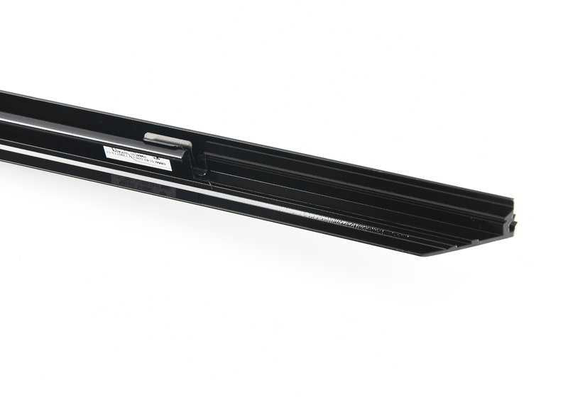 Embellecedor del marco de ventana para puerta delantera izquierda OEM 51337390113 para BMW F90, G30, G31, G38. Original BMW.
