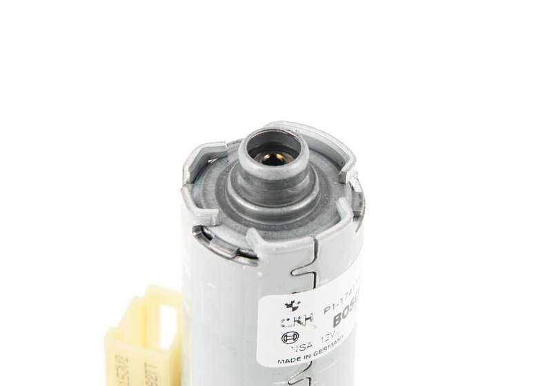 Ajuste longitudinal do motor para BMW F21, F21N, F22, F23, F87, F32, F82 (OEM 52107325534). BMW original.