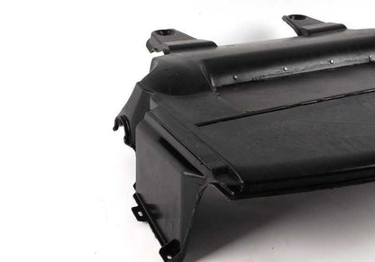 Cubierta protectora del motor OEM 51718236995 para BMW E36. Pieza original BMW. Ideal para proteger el compartimento del motor y mantener la temperatura óptima.