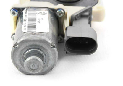 Motor de elevalunas eléctrico delantero izquierdo OEM 67626927547 para BMW Z4 E85. Original BMW.
