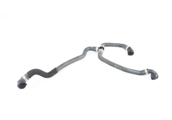 Tubo del vaso de expansión OEM 17128602602 para BMW G30, G31, G32, G11, G12. Compatible con versiones 520i con motor B48M y B46O. Original BMW.
