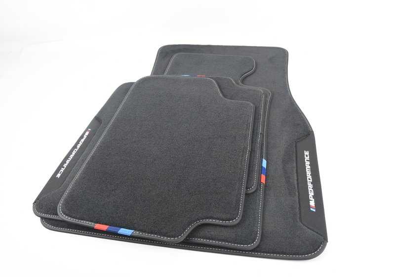 Alfombrillas M Performance OEM 51472465744 para BMW G30, G30N, G31, G31N, F90. Juego completo de alfombrillas originales BMW, diseño deportivo con logotipo M Performance, ajuste perfecto y materiales de alta calidad.