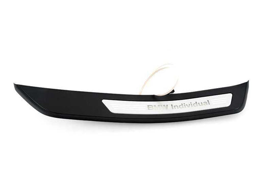Involta l'ingresso posteriore destro OEM 51478050044 per BMW F10, F11. BMW originale.
