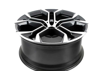 Llanta de aleación original BMW Y-Spoke 744 21" OEM 36116883761 para BMW G05 (X5), G06 (X6), G18 (iX). Acabado bicolor gris orbit brillante. Para eje delantero. Original BMW.