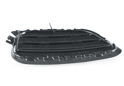 Rejilla lateral derecha cerrada OEM 51117338514 para BMW F25. Pieza original BMW.