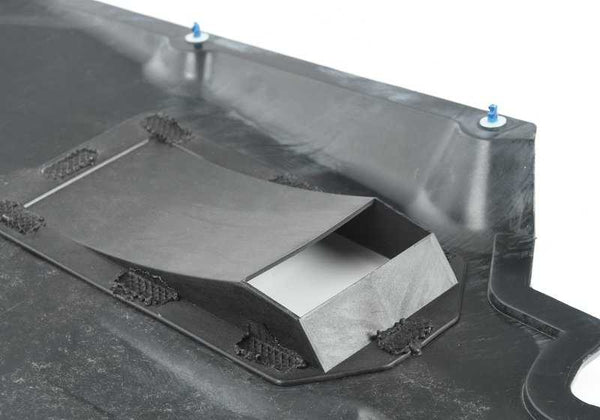 Protector cubre cárter OEM 51717061943 para BMW E60, E60N, E61, E61N. Pieza original BMW.