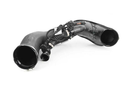 Tubo de admisión de aire OEM 13718574784 para BMW F10, F02. Pieza original BMW.