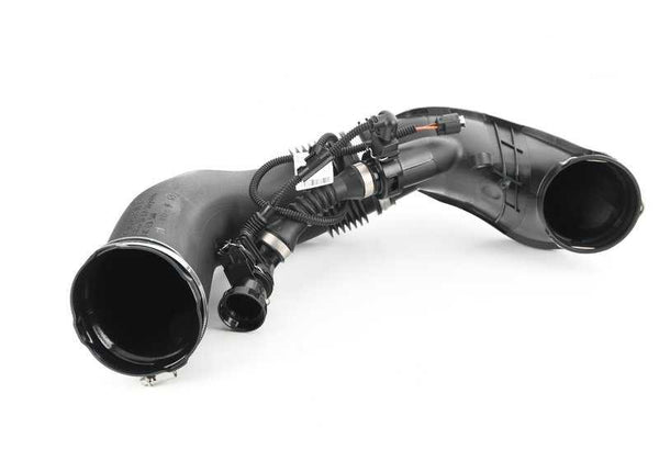 Tubo de admisión de aire OEM 13718574784 para BMW F10, F02. Pieza original BMW.