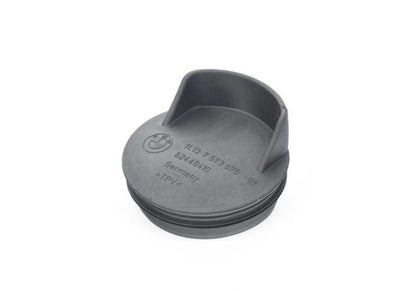 Tapón de protección OEM 11137573670 para BMW {E82, E88, F20, F21, F30, F31, F34, F35, F32, F33, F36, E60, E61, F07, F10, F11, F18, F06, F12, F13, F01, F02, F25, F26, F15, F16}. Original BMW.