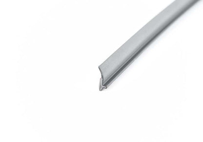 Cubierta superior del parabrisas OEM 51317302233 para BMW i3 (I01, I01N). Pieza original BMW.