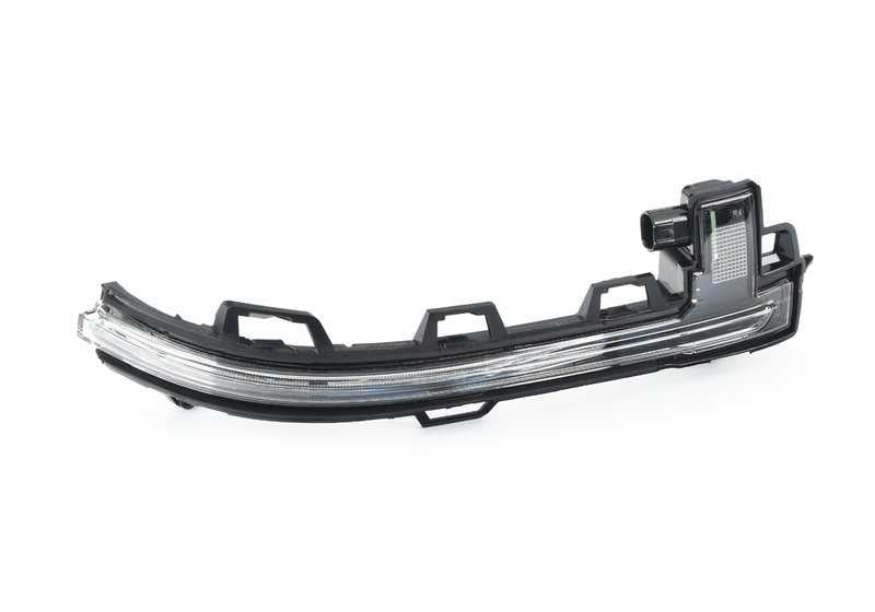Luce intermittente aggiuntiva nello specchio destro per BMW X3 F97, G01, G08, X4 F98, G02, X5 F95, G05, X6 F96, G06, X7 G07, XM G09 (OEM 63137441440). BMW originale.
