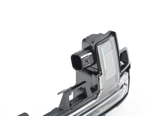 Luce intermittente aggiuntiva nello specchio destro per BMW X3 F97, G01, G08, X4 F98, G02, X5 F95, G05, X6 F96, G06, X7 G07, XM G09 (OEM 63137441440). BMW originale.