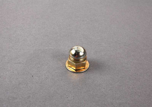 Tuerca de sombrerete OEM 64111388004 para BMW E31, E32, E34, E38, E39. Repuesto original BMW.