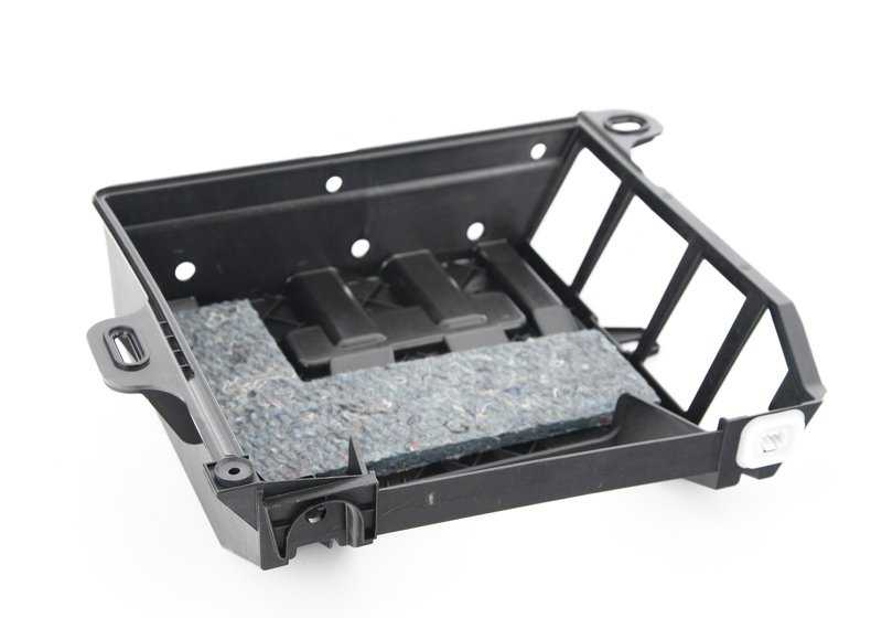 Rear Left Air Vent for BMW 5 Series G30, G30N, G31, G31N, G38, G38N, 6 Series G32, G32N (OEM 51477446851). Original BMW