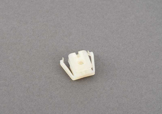 Durchschnittlicher Clip für die BMW 3 E46 -Serie (OEM 54317045700). Original BMW