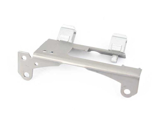 Soporte OEM 11787533565 para BMW Serie 1 E81 y E82 (130i, 125i, 135i). Compatible con motores N52K y N54. Original BMW.