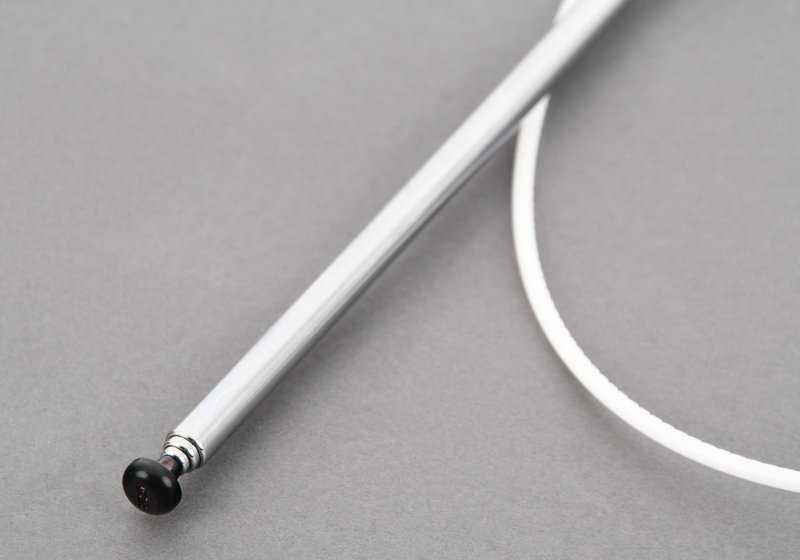 Antena elétrica de Chrome OEM 6521381336 para BMW E30, E36, E28, E24, E23. Compatível com todos os modelos indicados. BMW original.