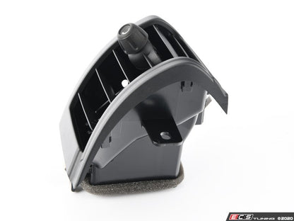 Tubo de salida de aire central derecho OEM 64229265406 para MINI F55, F56, F56 BEV, F57 Cabrio. Original MINI