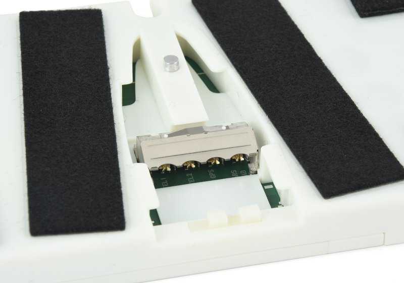 Caja de Comunicación Telemática 2 para BMW F44, F30N, G20, F36, F90, G30, G32, G11, G12, F48, F48N, F39, F97, G01, F26, F98, G02, F15, F85, F16, F86, G07 (OEM 84109843936). Original BMW