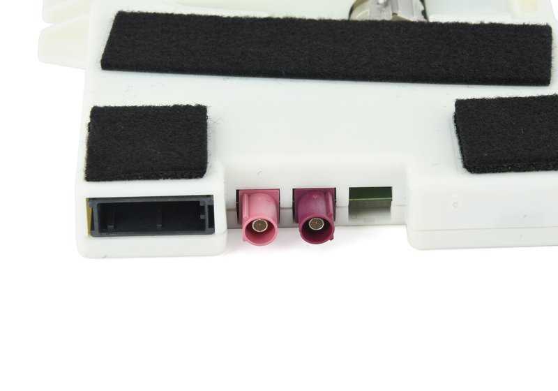 Caja de Comunicación Telemática 2 para BMW F44, F30N, G20, F36, F90, G30, G32, G11, G12, F48, F48N, F39, F97, G01, F26, F98, G02, F15, F85, F16, F86, G07 (OEM 84109843936). Original BMW