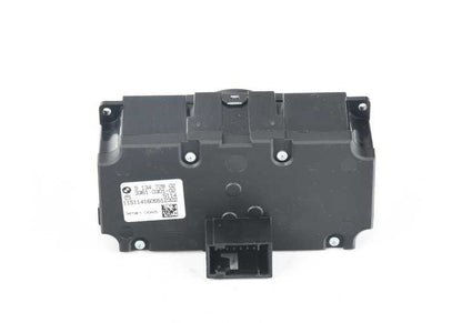 Interruptor de luces OEM 61319134728 para BMW X5 E70 y BMW X6 E71, E72. Compatible con modelos xDrive35i, xDrive35d, 3.0si, 4.8i, 3.5d, 50i, Hybrid X6. Original BMW.