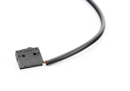 Microinterruptor Earks OEM 61311392192 pour BMW E31. BMW d'origine.