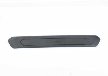 Embellecedor de entrada delantero OEM 51477393397 para BMW G01, G08, G02. Original BMW.