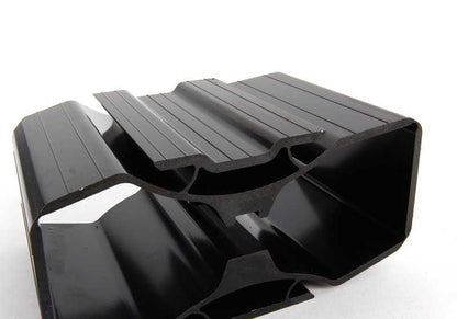 Soporte superior motor OEM 41117265820 para BMW E81, E82, E87, E88, E90, E91, E92, E93, E84. Pieza de repuesto original BMW.