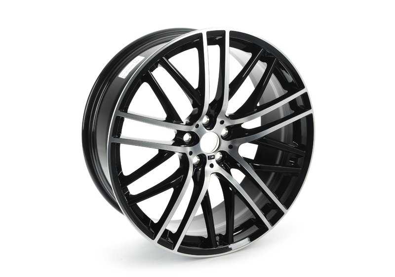 Pneus BMW M Double Radio 650 BMW OEM 36116867341 para BMW G32, G11, G12. Esportes e design forjado, compatíveis com o módulo RDC. Inclui parafusos e tampa central. BMW original.