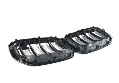 Frontal decorative grid 51138746966 for BMW X5 F95 (models x5 m ju01, ju02, ju03). Compatible with S63M engines from 12/2019 to 03/2023. Original BMW.