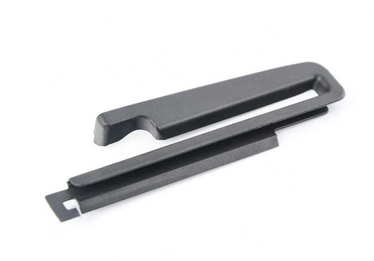 Tapa embellecedora para cortinilla parasol derecha OEM 51168184158 para BMW Serie 5 E39. Original BMW.